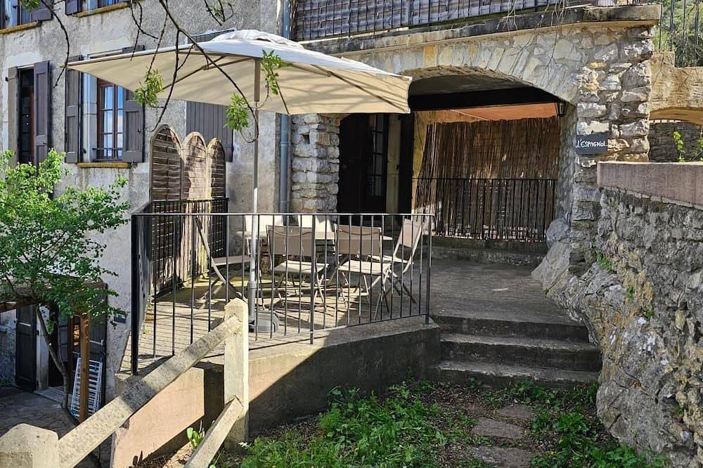 Apartamento entero, Apartamento-Espagnol Terrasse-Apartamento-Baño con ducha-Vista al Jardín in Sauve, Región de Le Vigan