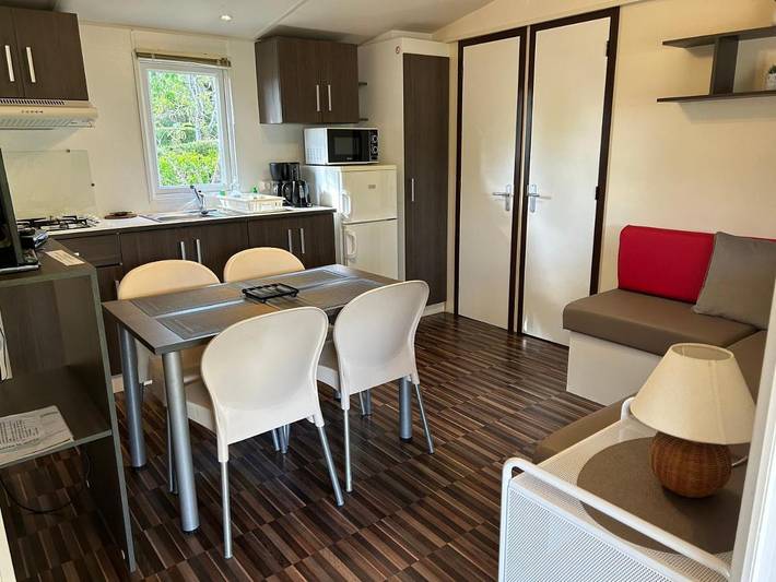 Location de vacances pour 4 personnes, avec terrasse et piscine ainsi que vue et jardin, animaux acceptés à Veyrignac - 4