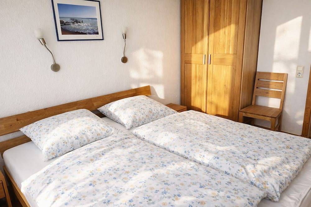 Ganze Wohnung, Hof Kracht – \"Bernstein\" Wohnung für 6(-8) Personen mit Terrasse & Ostseeblick in Putgarten, Rügen