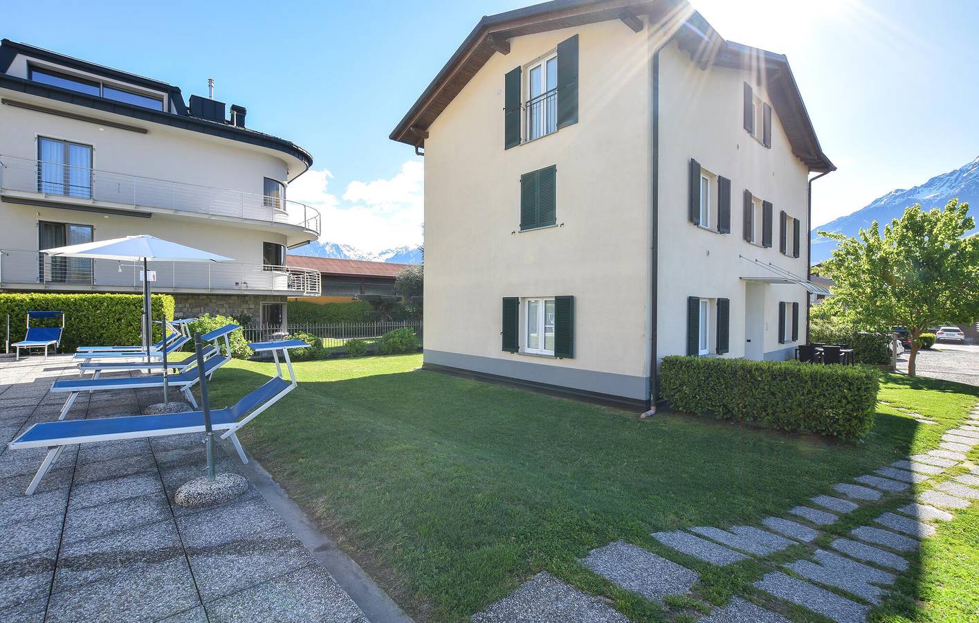Ganze Ferienwohnung, Modernes Apartment mit Pool & WiFi in der Nähe von Arbosto in Domaso, Comer See