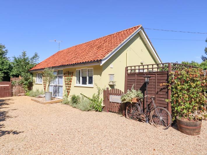Cottage for 4 people, with garden in Suffolk Coastal