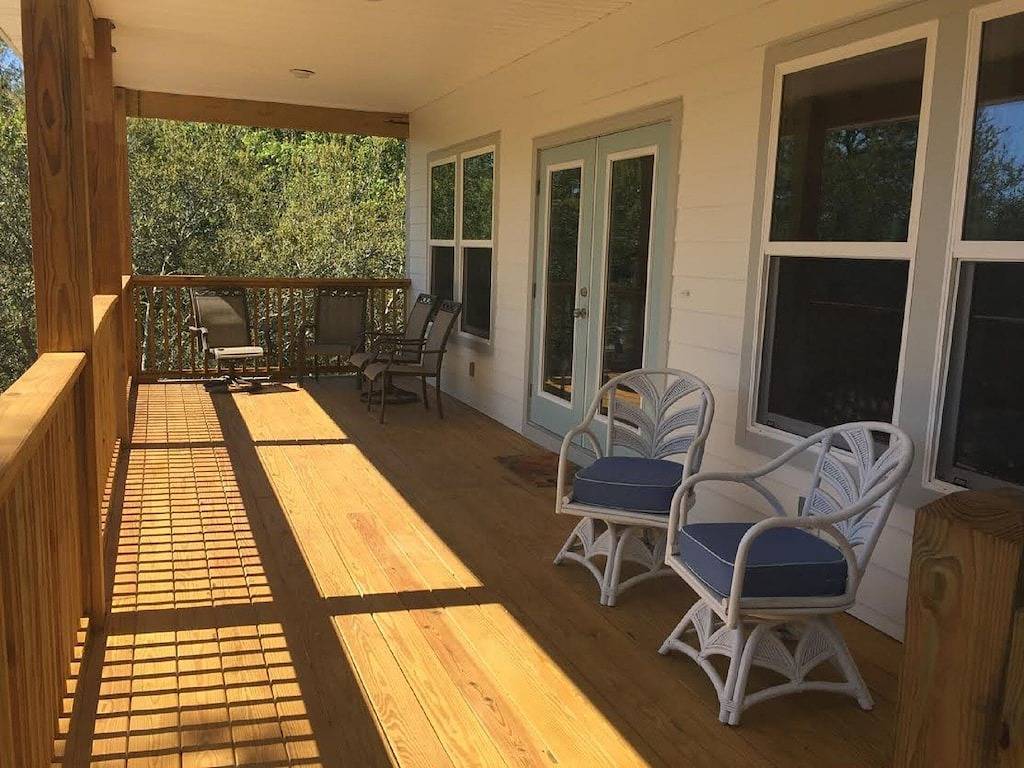 Brandneue Ferienwohnung - nur wenige Schritte vom Strand entfernt! in Indian Pass, Cape San Blas