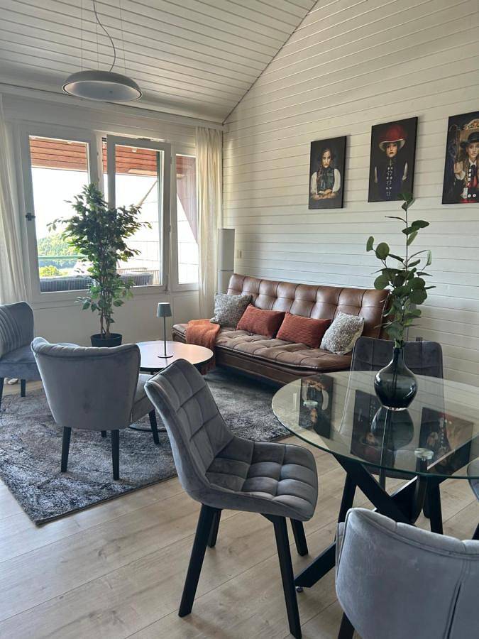 Ferienwohnung für 3 Personen, mit Balkon und Terrasse sowie Pool und Sauna in Sasbachwalden