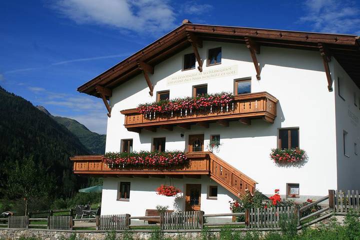 Ferienwohnung für 4 Personen, mit Garten, kinderfreundlich am Arlberg - 2