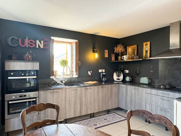Gîte pour 4 personnes, avec piscine ainsi que vue et terrasse à Sartène - 4