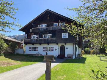 Ferienwohnung für 4 Personen, mit Garten und Ausblick in Kitzbühel