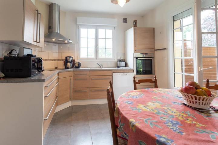 Location de vacances pour 8 personnes, avec jardin et terrasse, animaux acceptés à Quévert - 3
