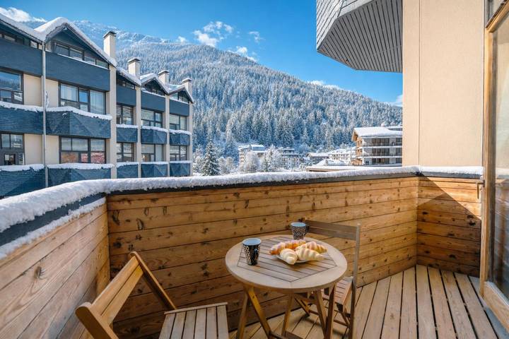 Appartement entier, Grand Roc C322 280m from Slopes, Parking & WiFi in Argentière, Chamonix-Mont-Blanc