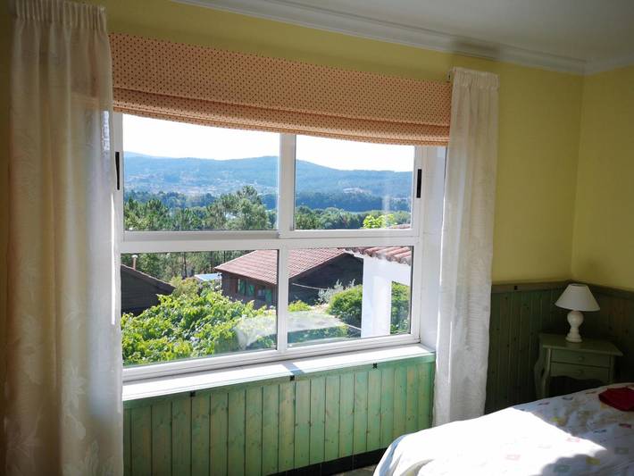 Rural Complex 'Shakti Rio Mino' with Lake Views, Private Pool and Wi-Fi in O Rosal, Pontevedra Province