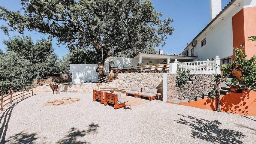 Casa de férias para 14 pessoas, com jardim e vista em Ansiao