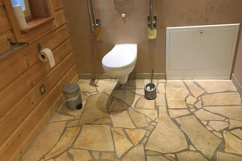 Ganze Wohnung, Luxus Apartment Schilfgrün 80 qm am Berliner See - Kanus frei - Sauna - Garten in Woltersdorf, Region Oder - Spree