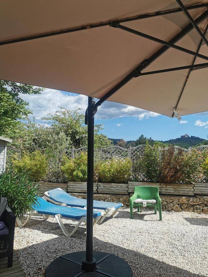 Location de vacances pour 5 personnes, avec piscine ainsi que vue et jardin, animaux acceptés à Forcalqueiret - 2