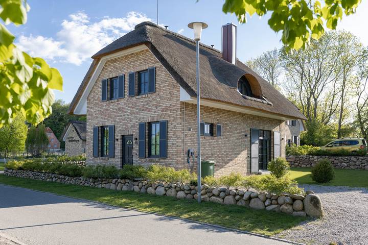 Ferienhaus für 6 Personen, mit Sauna und Garten sowie Terrasse, mit Haustier