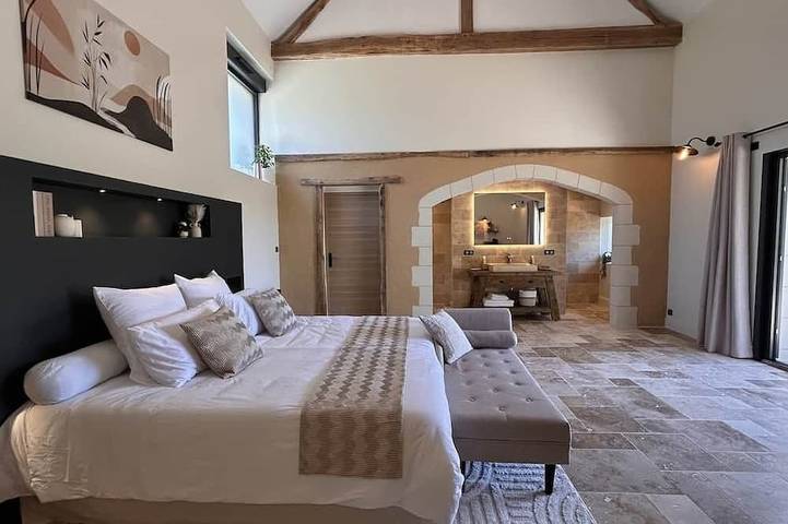 Location de vacances pour 2 personnes, avec jacuzzi et jardin à Montreuil-le-Henri - 4