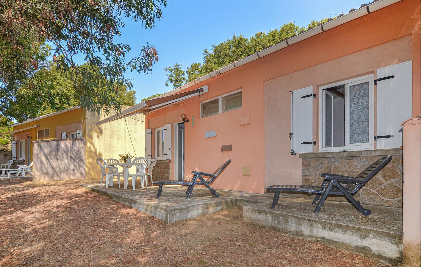 Acogedor apartamento a 500 m de la costa, cerca de restaurantes y del centro de la ciudad in Tiuccia, Calcatoggio