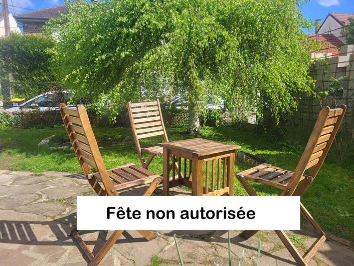 Location de vacances pour 3 personnes, avec Terrasse et Jardin à Trappes
