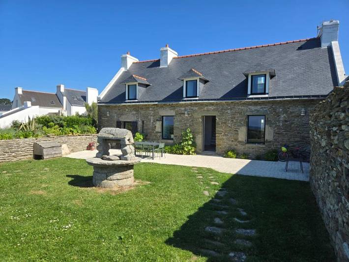Location de vacances pour 11 personnes, avec jardin et vue dans Locmaria (Groix) - 4