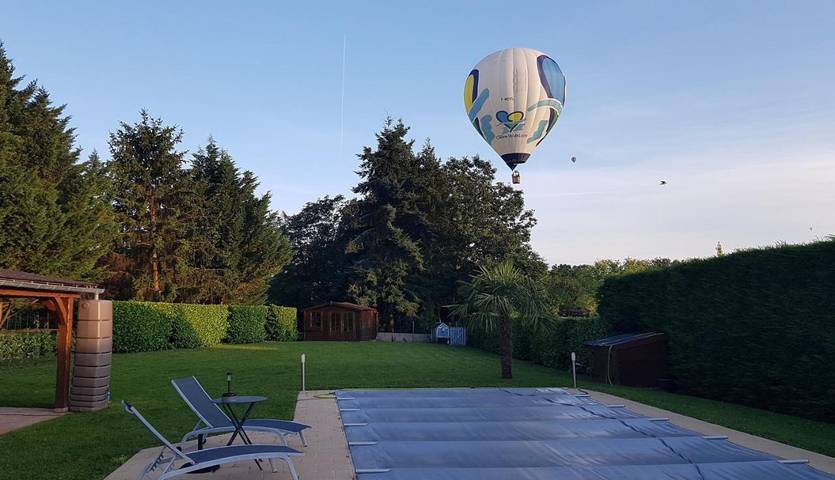 Chambre d’hôte pour 4 personnes, avec Terrasse et Jardin ainsi que Piscine et Vue à Cangey