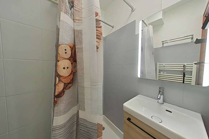 Gîte pour 4 personnes, avec Balcon dans Patinoire Le Grand Bornand - 4