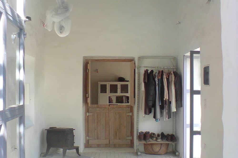 Schönes Romantisches Altes Steinhaus, Meerblick, Preis in Gythio, Peloponnes