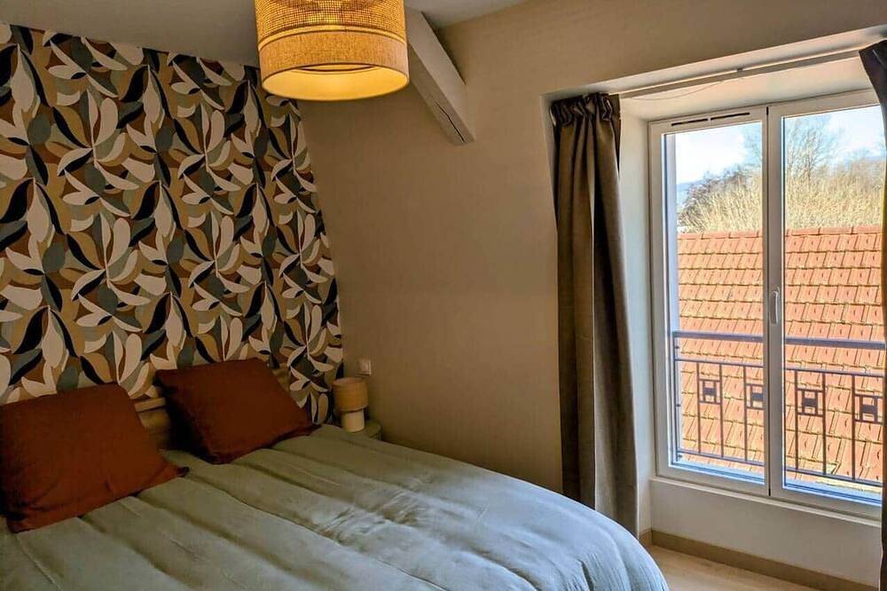 Entire apartment, L'Ecume des Ondes (T2 mountain view) in Aix-les-Bains, Chambéry region