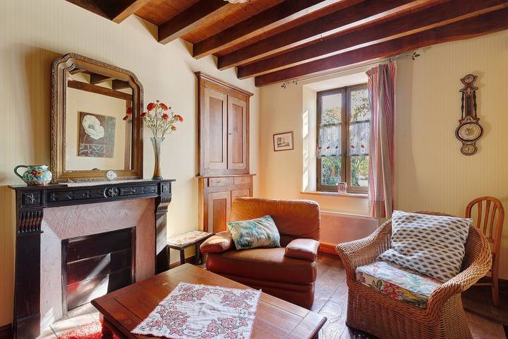 Ferienhaus „La Charmille“ mit privater Terrasse und eigenem Garten in Nouzerolles, Guéret und Umgebung