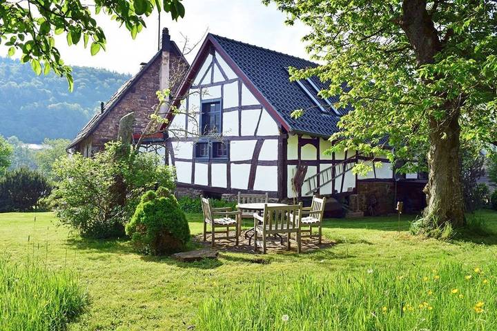Ferienhaus für 2 Personen, mit Terrasse und Garten sowie Sauna im Ahrtal