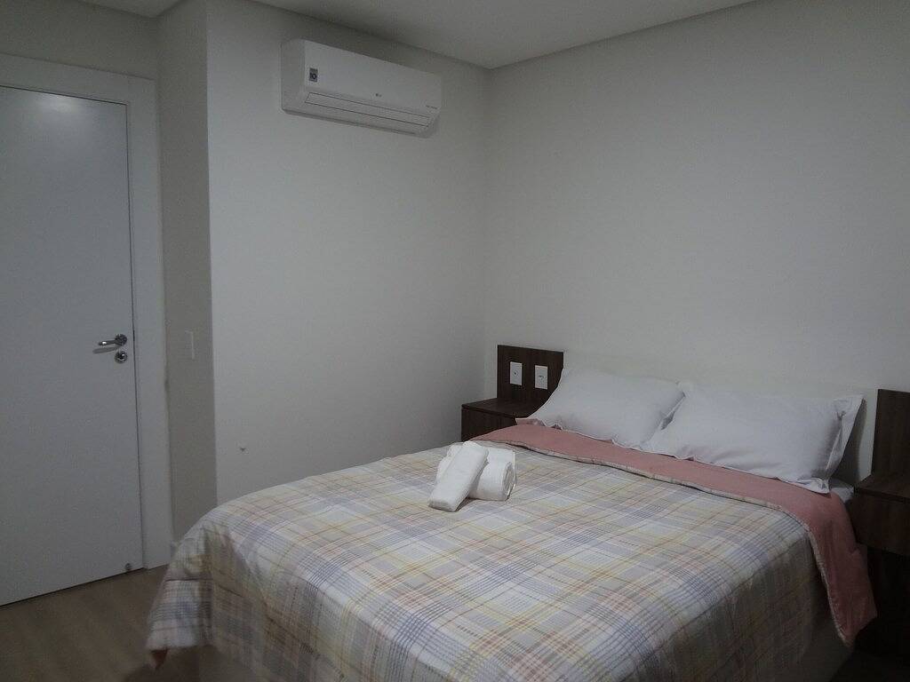 Ganze Wohnung, Neues Und Ausgezeichnetes Für 10 Personen Im Zentrum In Borges. in Gramado, Rio Grande do Sul