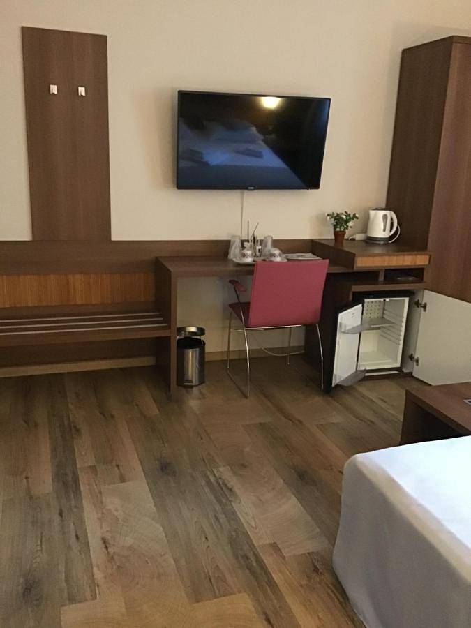 Maison d’hôte pour 3 personnes, avec vue et terrasse à Bucarest - 3