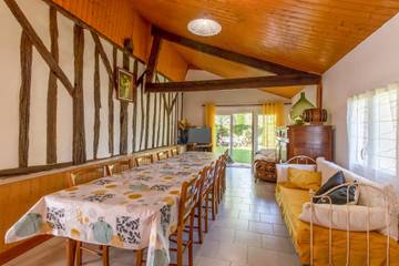 Maison De Vacances pour 10 Personnes dans Ginestet, Périgord Pourpre, Photo 3