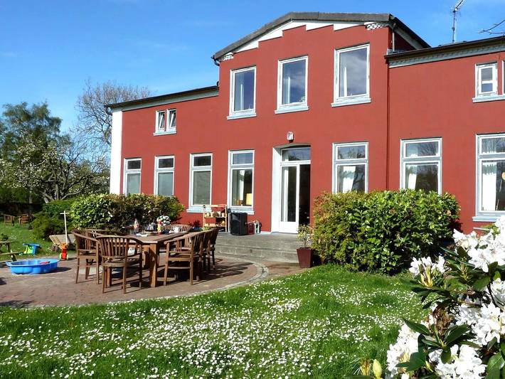 Ferienwohnung für 4 Personen, mit Balkon und Garten in Sahrensdorf