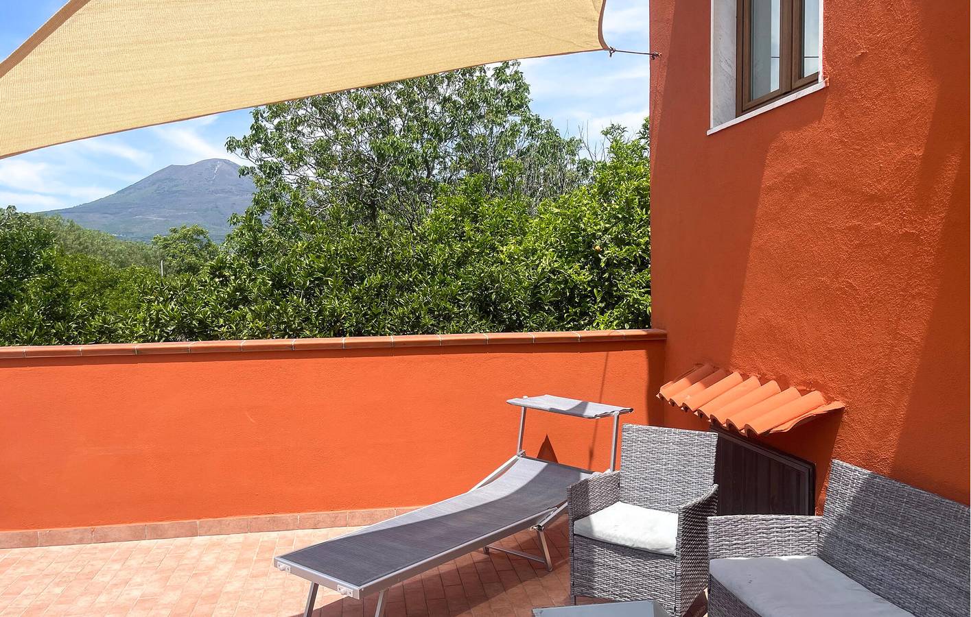 Apartamento vacacional entero, Acogedor apartamento con terraza, aparcamiento y WiFi - a 2 km de Pompeya in Pompeya (Nápoles), Parque nacional del Vesubio