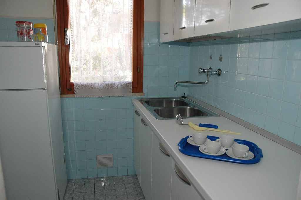 Ganze Ferienwohnung, Ferienwohnung mit kleiner möblierter Terrasse  in Lignano Pineta, Lignano Sabbiadoro