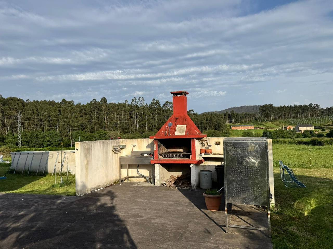Gîte rural 'Casa La Pradera' avec vue sur la montagne, jardin privé et Wi-Fi in Foz, A Mariña Lucense