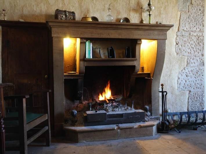 Haus aus dem 18. Jh. mit Garten und Essensangeboten in Aignay-le-Duc, Montbard und Umgebung