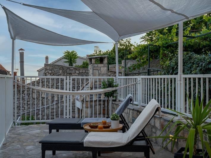 Ferienhaus für 6 Personen mit Meerblick in Maslinica, Solta