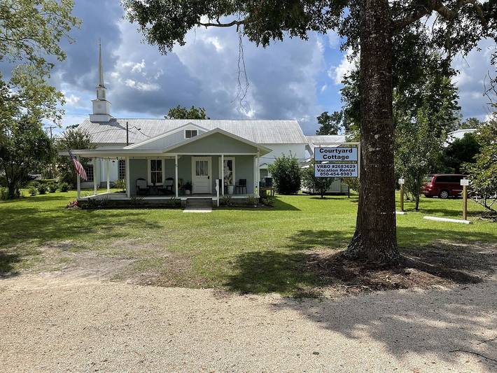 Cabin for 5 people, with yard the Florida Panhandle