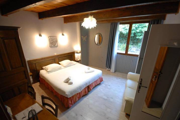 Hôtel pour 2 personnes, avec Terrasse et Jardin ainsi que Piscine et Vue
