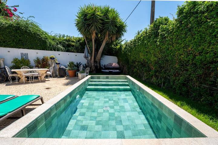 Casa rural para 8 personas, con jardín y piscina, Se admiten mascotas en Estoril