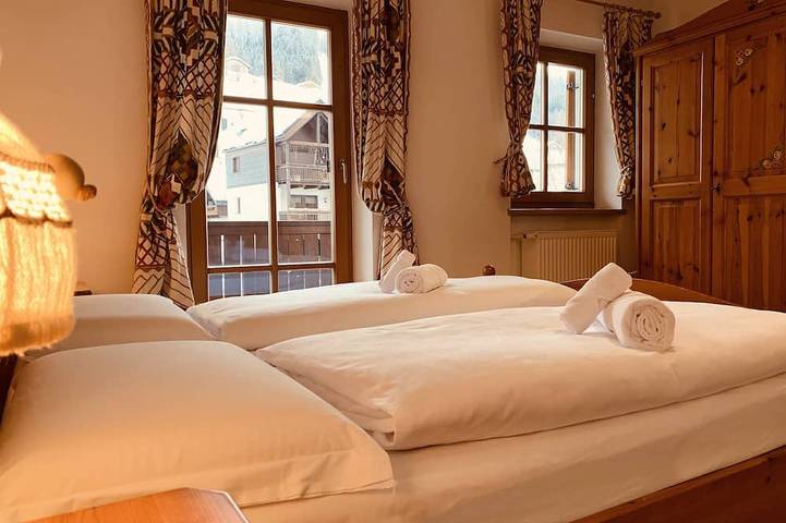 Ferienwohnung für 4 Personen, mit Balkon im Drei Zinnen - 2