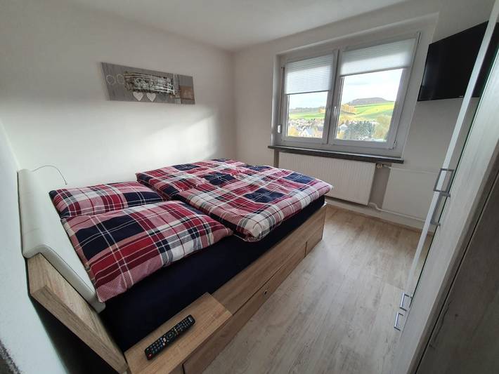 Appartement entier, Appartement « Bergblick » avec jardin commun, balcon et Wi-Fi in Hohndorf, Chemnitz (region)