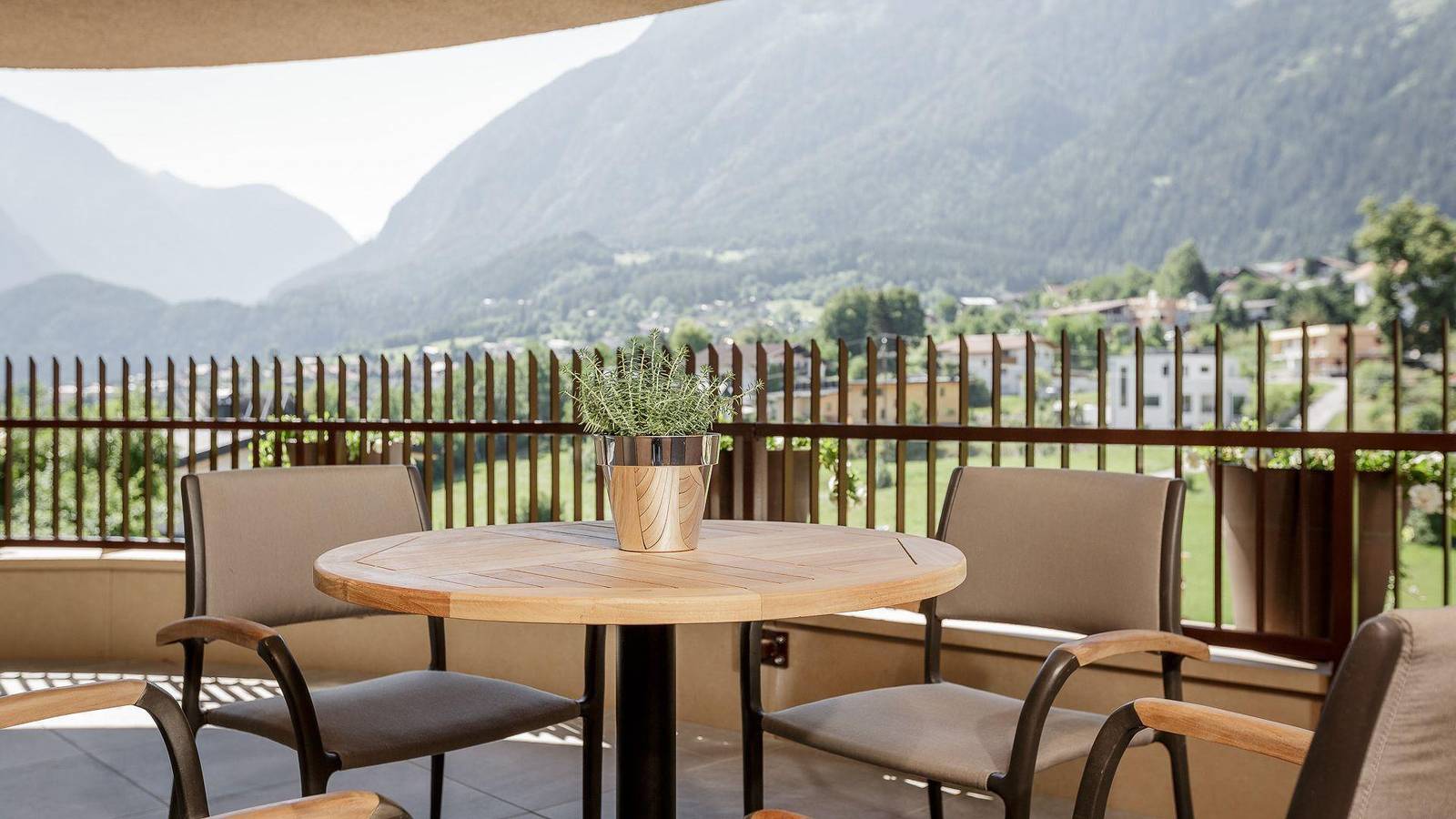 Ganze Ferienwohnung, Appartement Top in Sautens, Ötztal