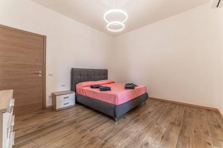 Location de vacances pour 6 personnes, avec vue et jardin à Fonte Nuova