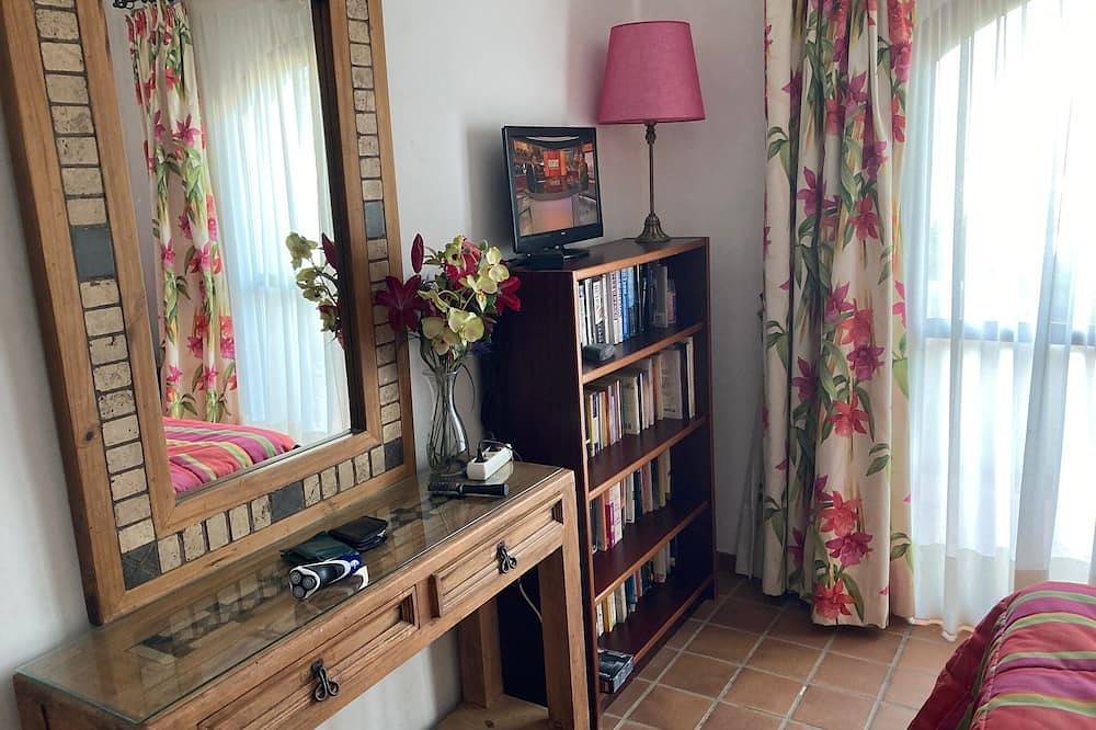 Lovely Family Villa with views out to the sea. in La Manga Club, Cartagena