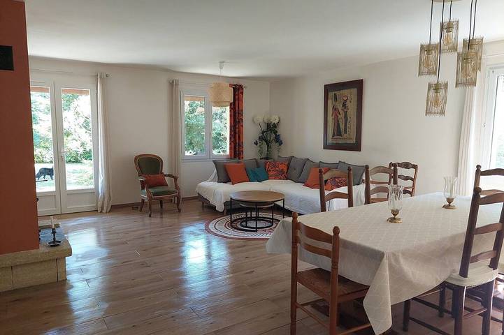 Location de vacances pour 4 personnes, avec Terrasse et Jardin à Audrix