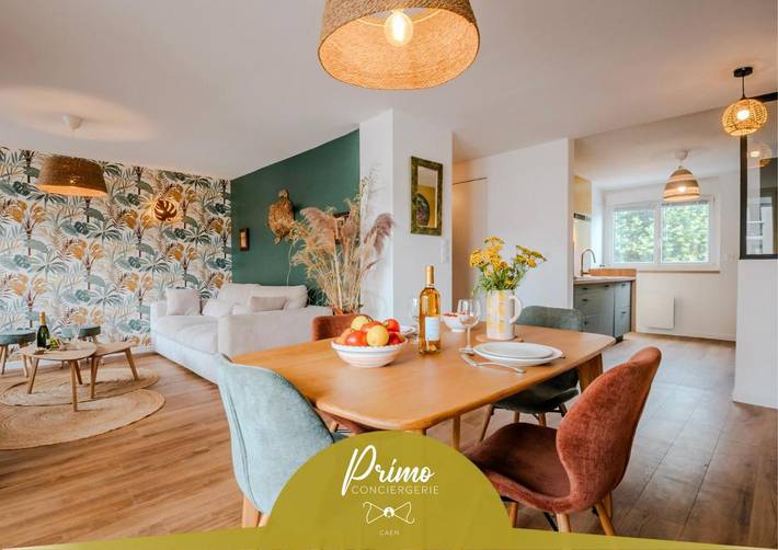 Vakantiewoning voor 2 personen, with whirlpool and balkon as well as sauna in Caen