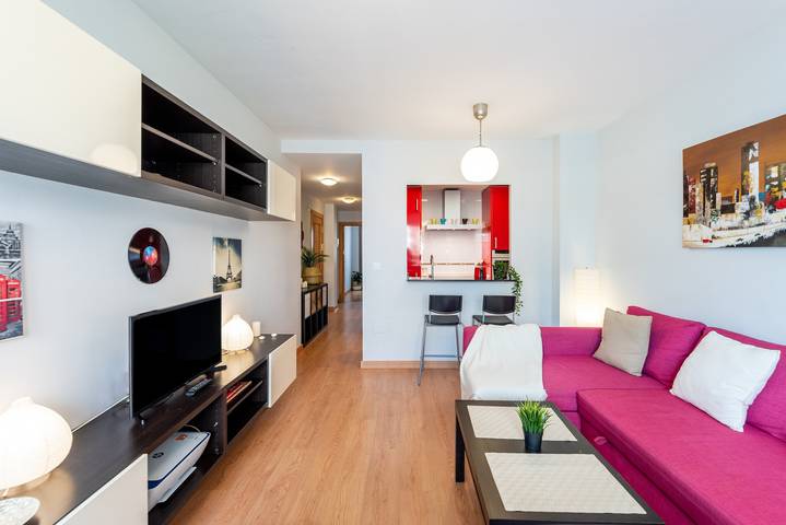 Ganze Wohnung, Ferienhaus 'Ferrandiz' in Meeresnähe mit Wlan in Altstadt Málaga, Malaga