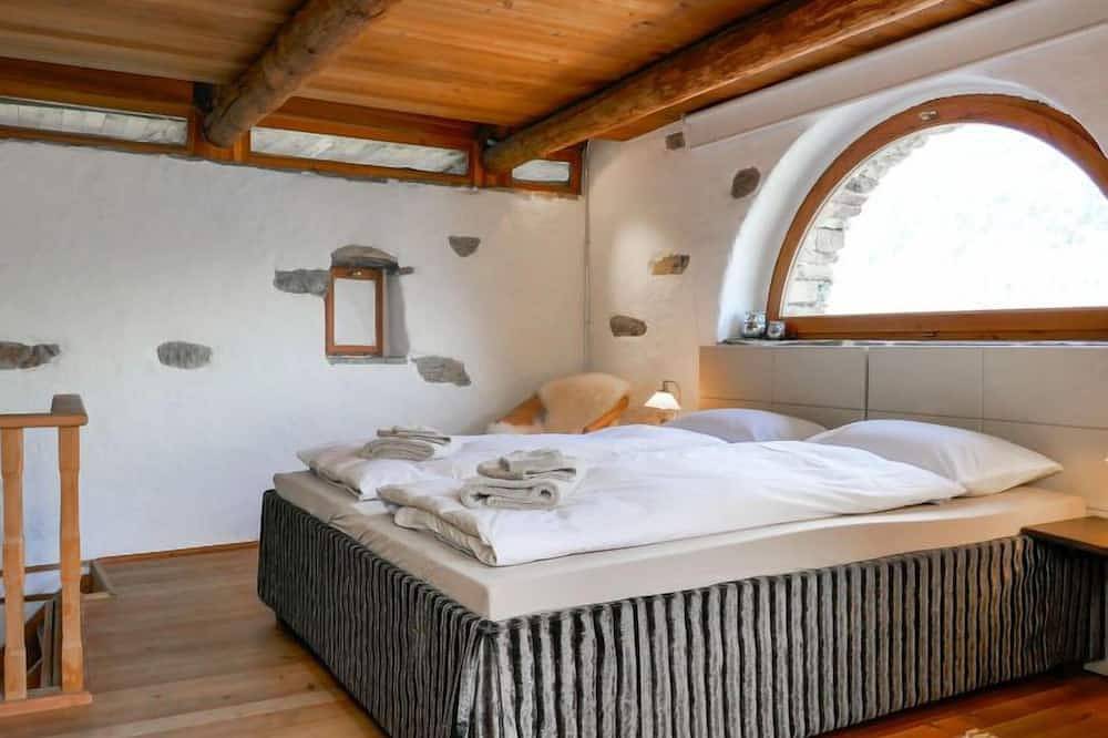 Rustico Scateto 66 in Pontirone, Serravalle