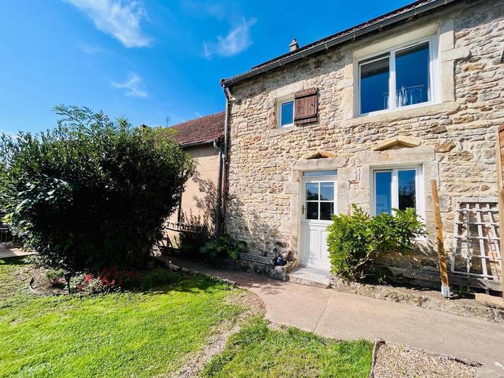 Gîte pour 6 personnes, avec Terrasse et Jardin