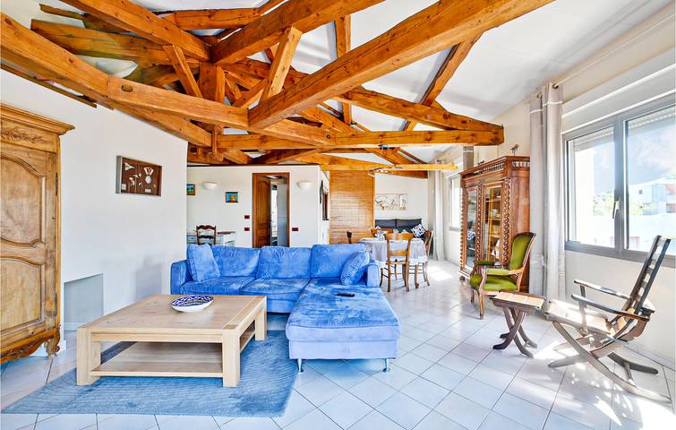 Location de vacances pour 6 personnes, avec terrasse et piscine, animaux acceptés à Châteaurenard - 3